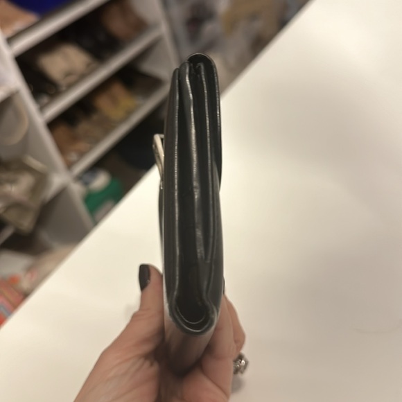 Gucci Wallet - Picture 2 of 13